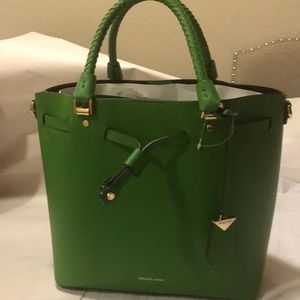 Micheal Kors Blakey Leather medium bucket bag